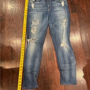 ⭐️Distressed Blue Women Jeans